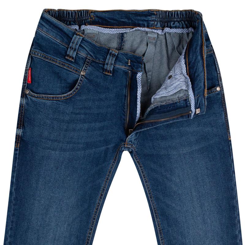 Slim-fit jeans from stretch denim 